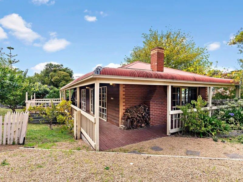 Charm and potential in quiet beachside pocket