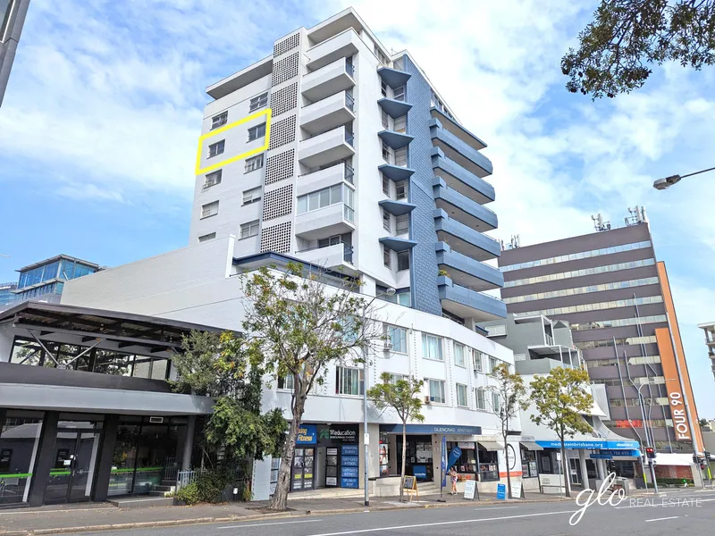 Two-Bedroom Apartment on Level 8 with City Views