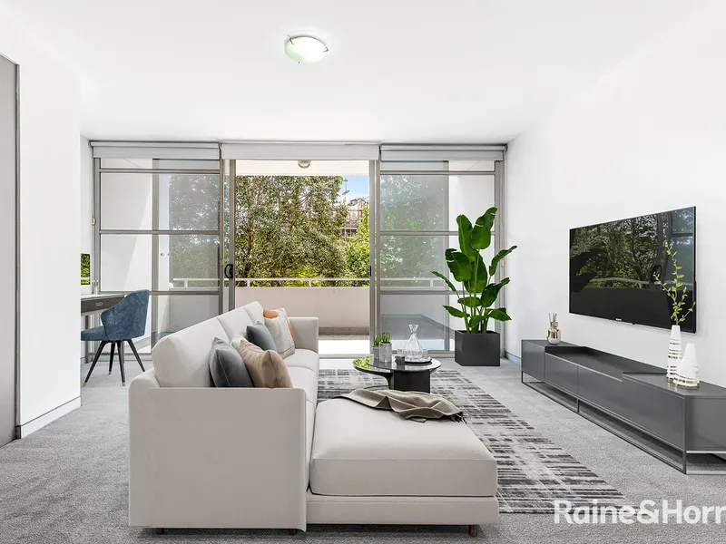 Contemporary 1-bedroom apartment in a prized locale