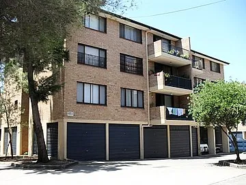 FULLY RENOVATED 2 BEDROOM UNIT