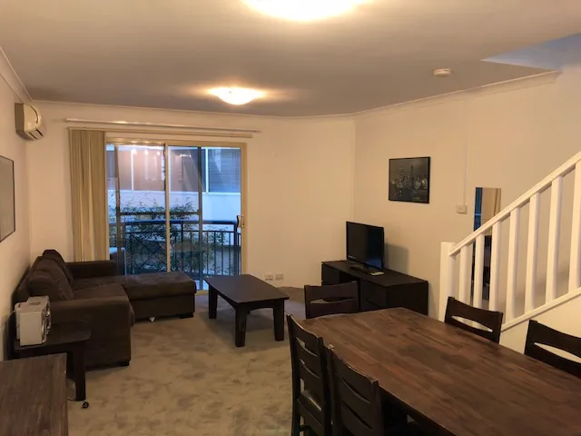 FULLY FURNISHED 2X1 TOWNHOUSE