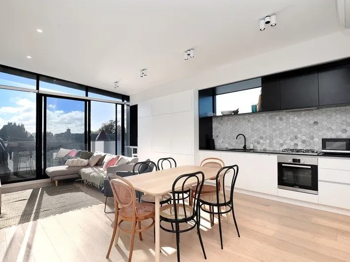 PLEASE REGISTER YOUR DETAILS BELOW, TO BE NOTIFIED OF UPCOMING INSPECTION TIMES