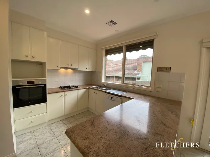 Beautifully presented and fantastic location!