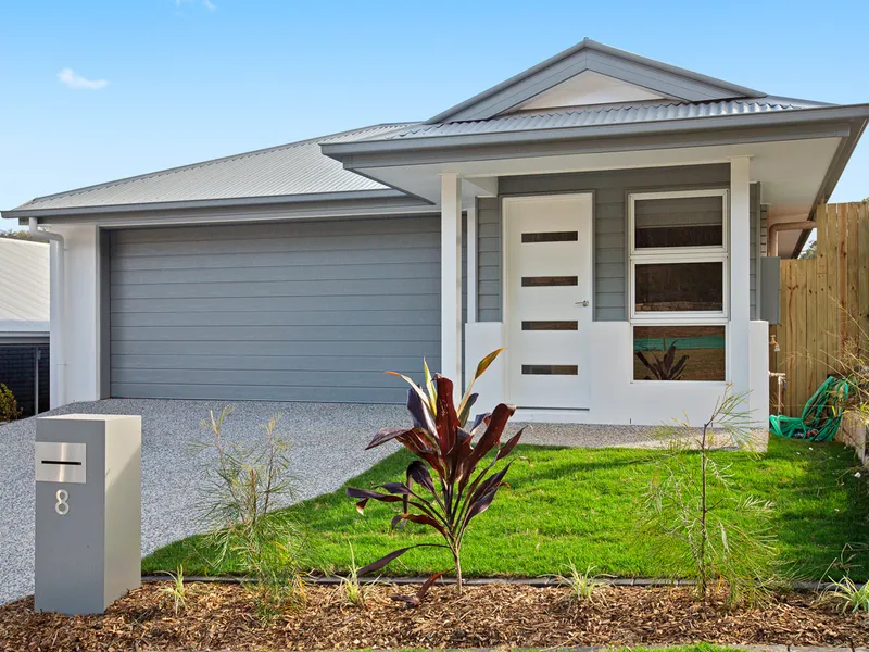 NEAR NEW FAMILY HOME