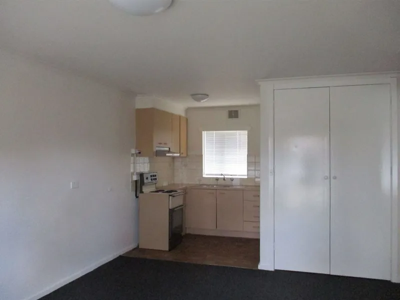 Conveniently located 2 bedroom unit