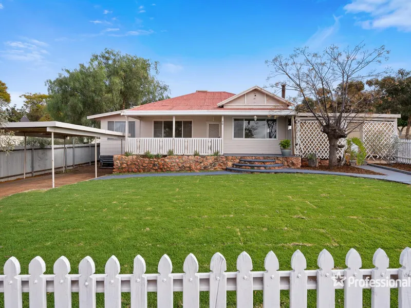 Picture-Perfect Charm in Lamington: Your First Home Dream Awaits