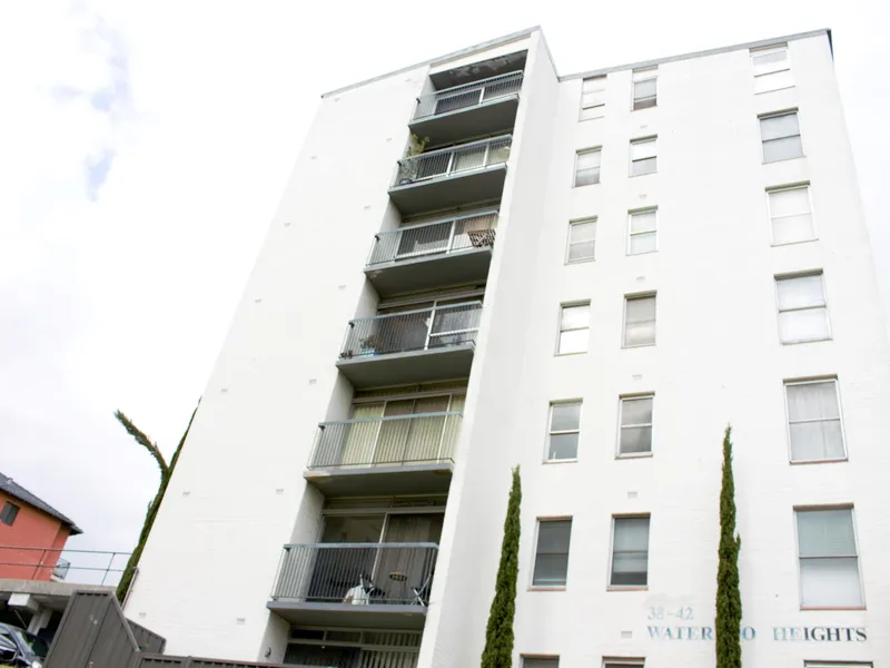 SWEEPING BALCONY VIEWS
