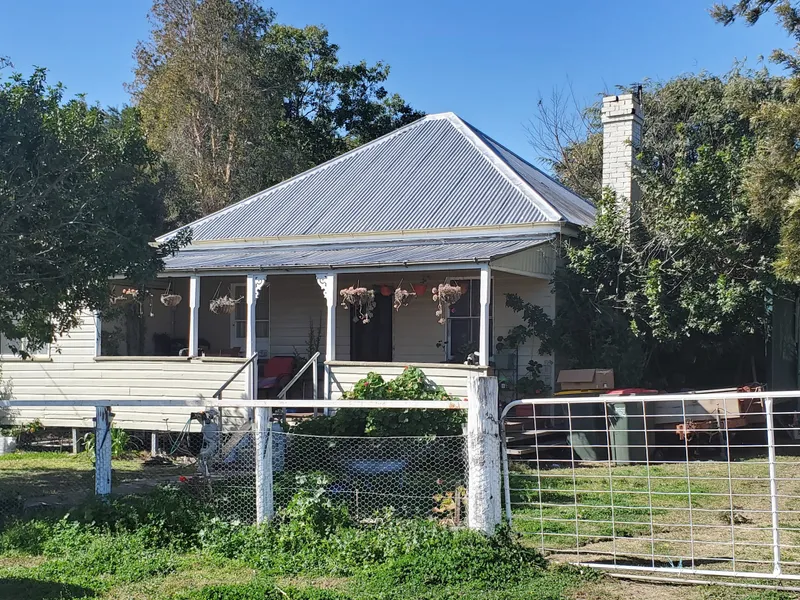 Period Home with Great Colonial Features $159,500