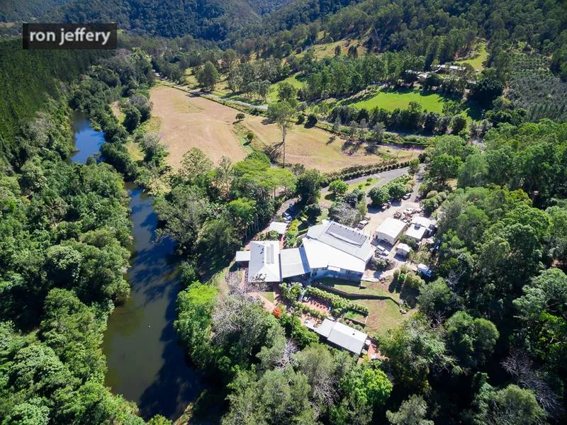 OPPORTUNITY AT SIXTH CROSSING - YABBA CREEK!