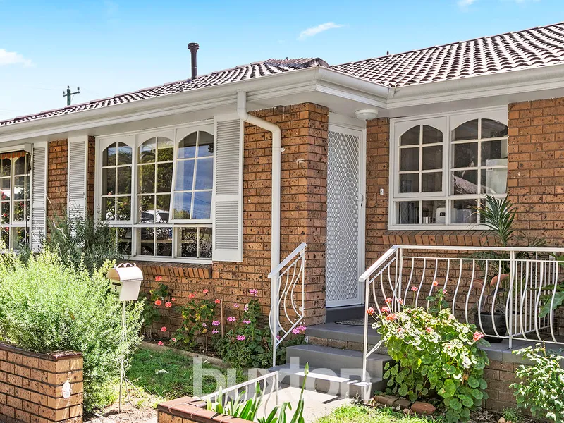 Classic villa unit in Bayside