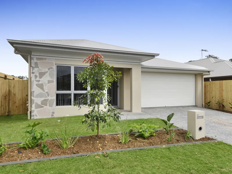 SUPERB FAMILY LIVING WITH 2 LIVING ROOMS