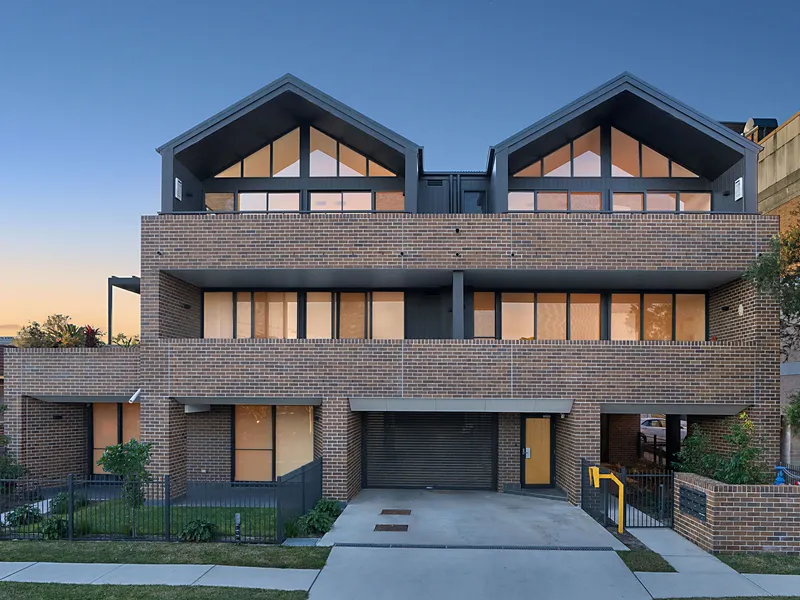 Luxe Apartment with Huge Terrace, Just 150m from Cosmopolitan Beaumont Street