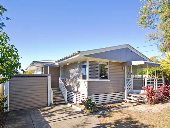 LITTLE GEM IN BEENLEIGH CBD