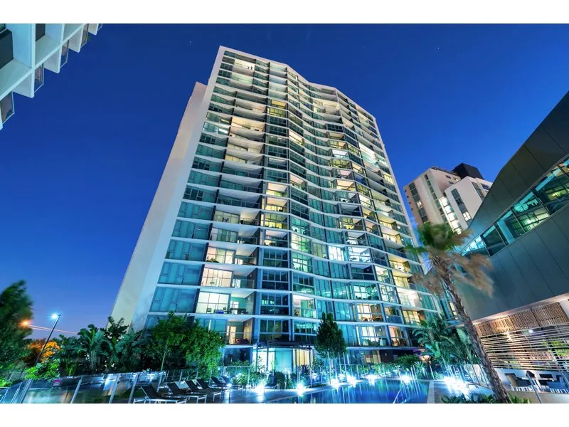 One Bedroom Apartment in Hamilton Harbour