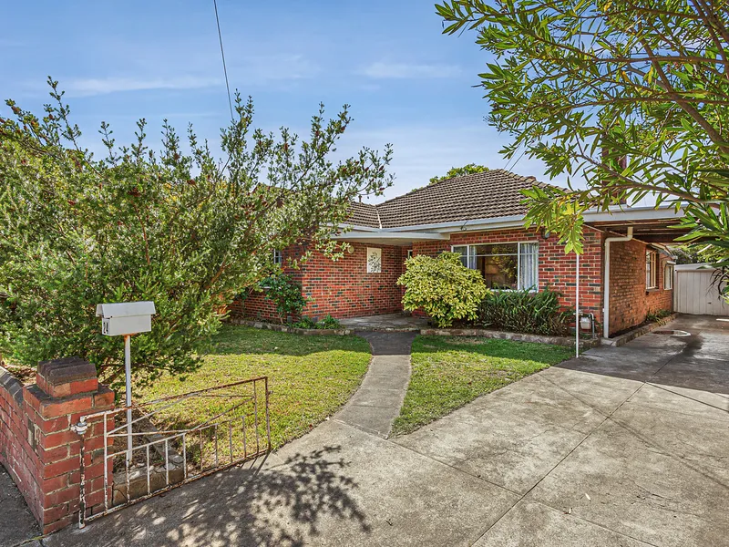 Prized period home in the heart of the Oakhill Estate.