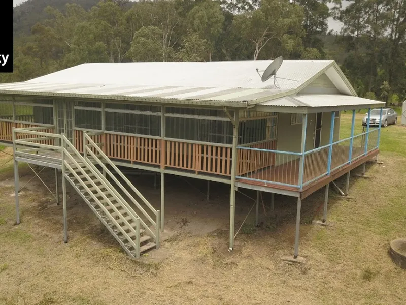 Chemical-free land! in the hills of Ravenshoe.