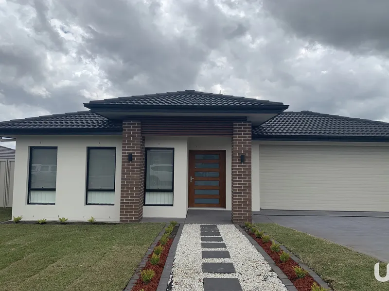 4 Bedroom Home | Heart of Chisholm