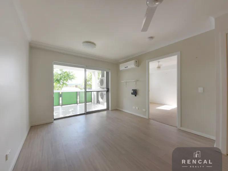 Great Location 2 Bedrooms Modern Apartment!
