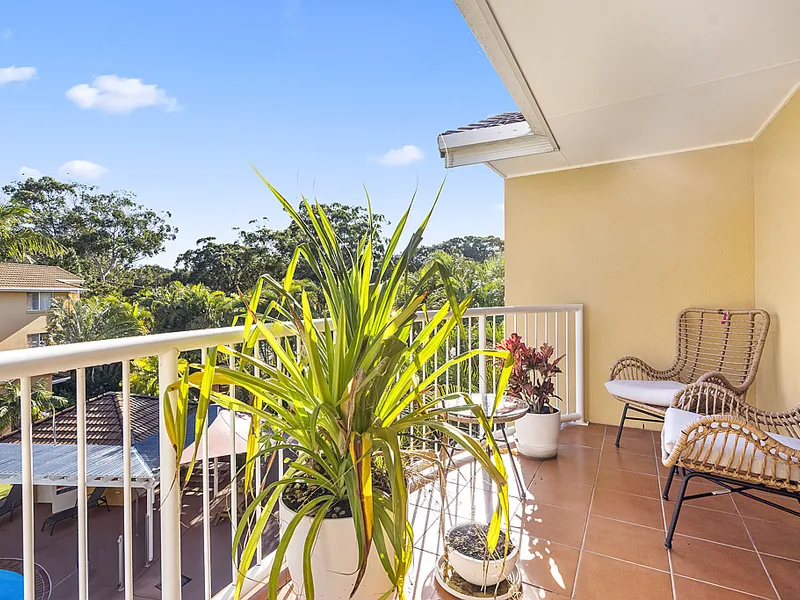 MUST HAVE TUGUN UNIT, WALKING DISTANCE TO BEACH!