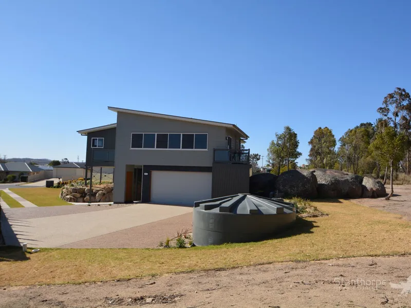 STANTHORPE - QUALITY CRAFTSMAN BUILT STUNNING DESIGN