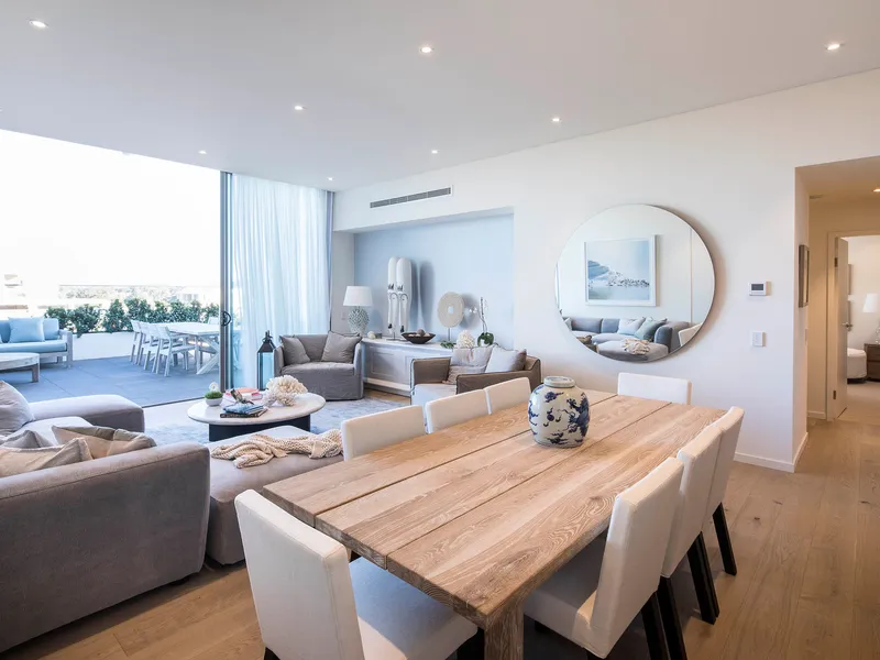 Brand new exquisite Penthouse with Spectacular Panoramic Views