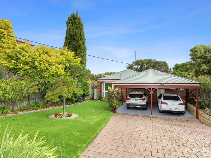 Immaculate Home, Wonderful Gardens On A Large Block