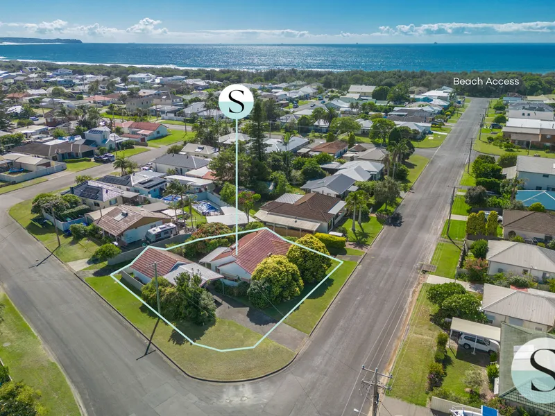 Fantastic Corner Site, Super Close to the Surf Club, Seconds to Sand & Waves, Quiet Spot, One Owner Family Home, Livable Now but Ripe for Renovation!