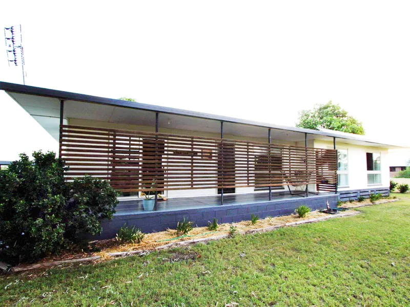 Immaculate Home on Large Block!