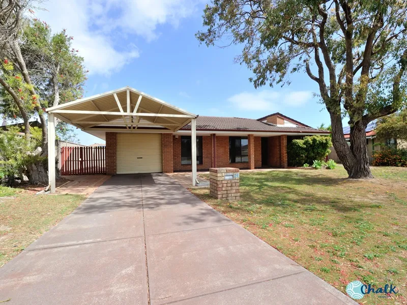 HOME SWEET HOME JUST A SHORT STROLL TO THE BEACH