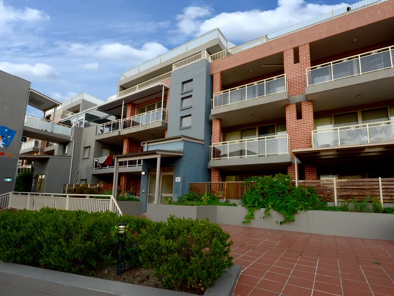 Ground Floor 2 Bedroom Unit - TOP LOCATION