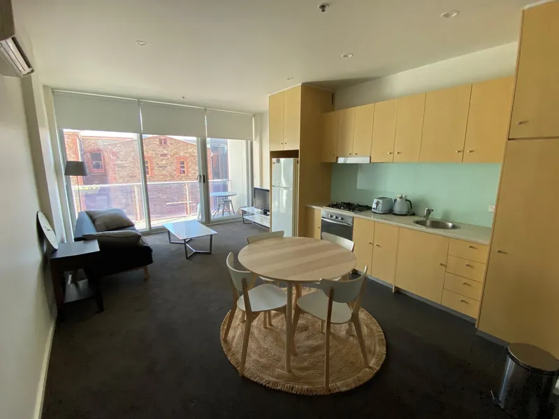 Furnished Apartment in the Popular Bent Street Apartments!