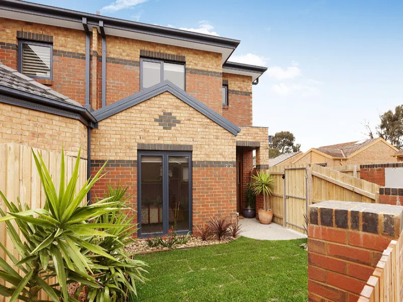 STUNNING TOWNHOUSE IN CHELTENHAM