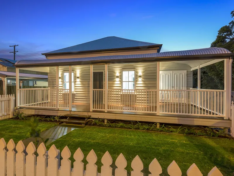 Executive Unit With Everything You Need!