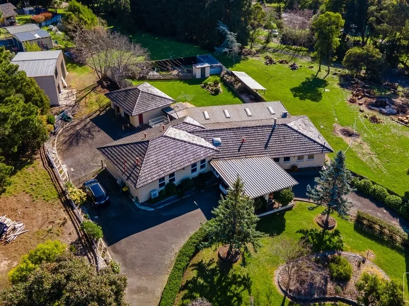 Beautiful, Big, Family Home on 1.4 Acres.