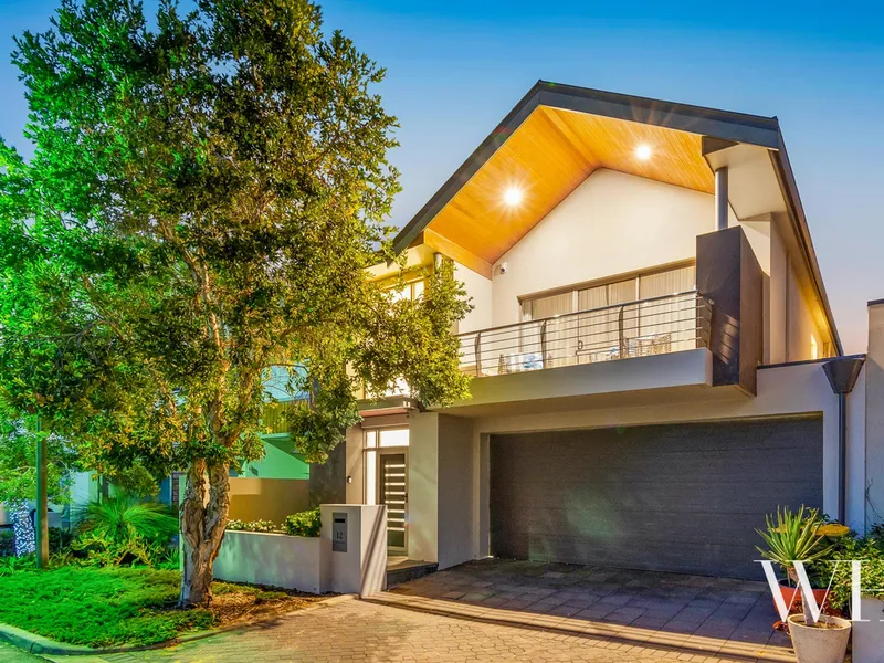 Total relaxation in beachside enclave