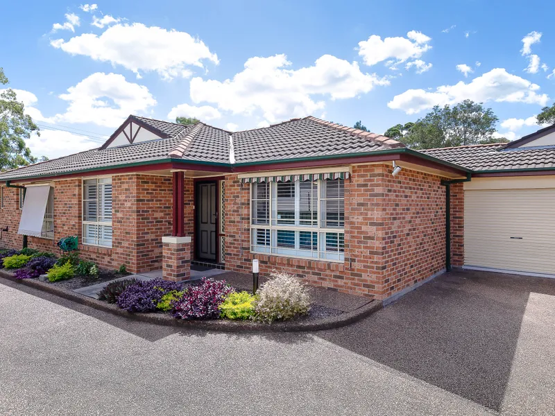 Spacious Unit in Lifestyle Location
