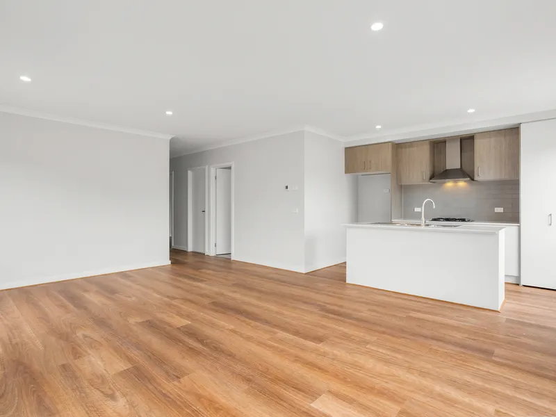 Brand New Modern 3-Bedroom Home in Rockbank!