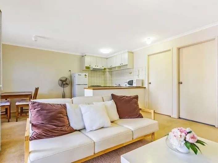 Great Size Apartment in Prime Location