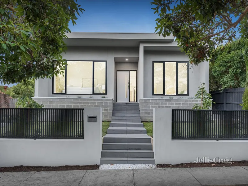 Brand new with single level designer flair