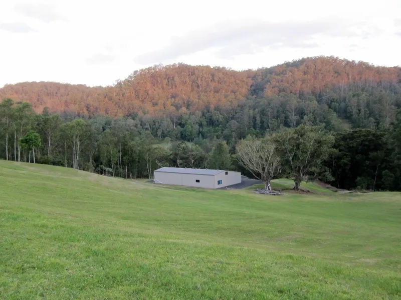 BUSH GET AWAY, WITH CREEK AND LARGE SHED