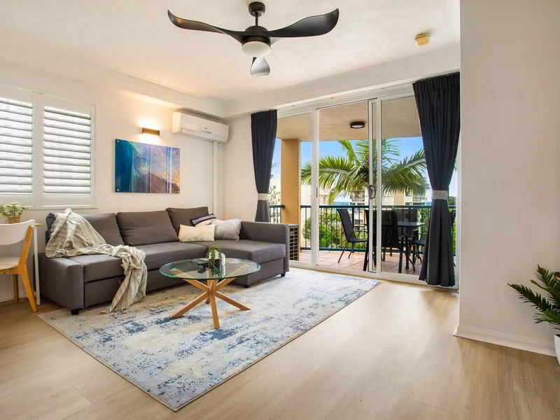 Immaculate Apartment 50 meters from the Beach