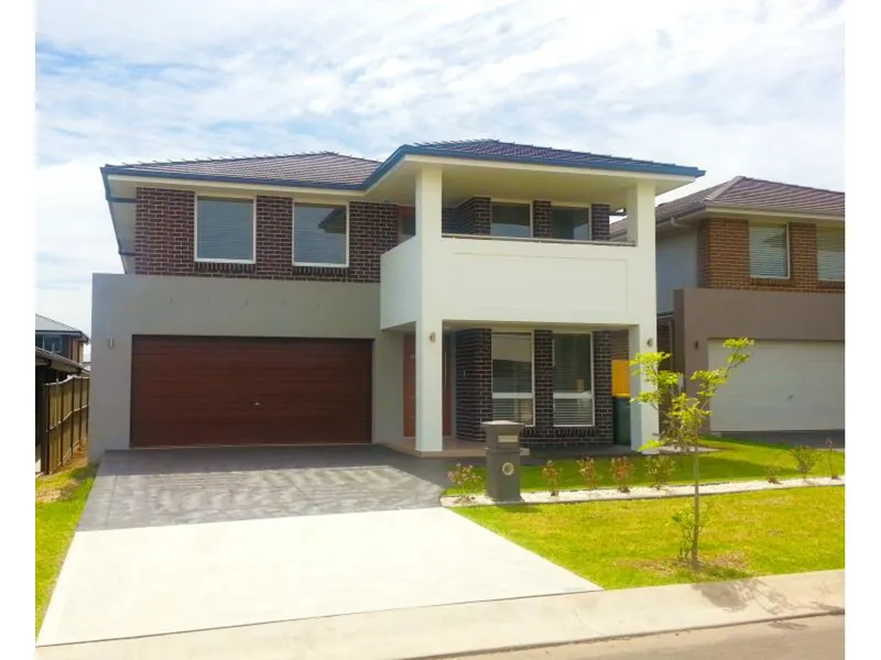 STUNNING WELL DESIGNED HOME