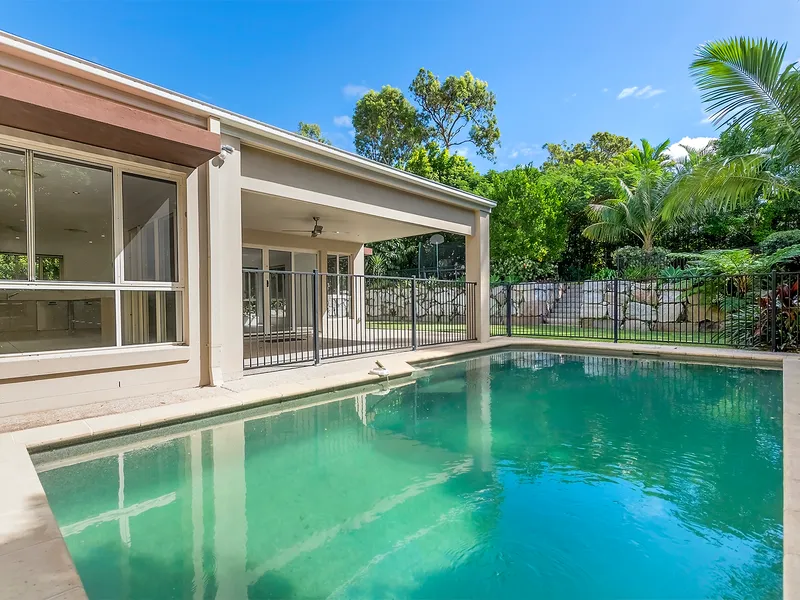 Large and Luxurious Executive Home in Secure Estate