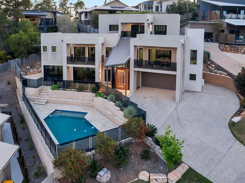 Contemporary Masterpiece- Elegant in Design