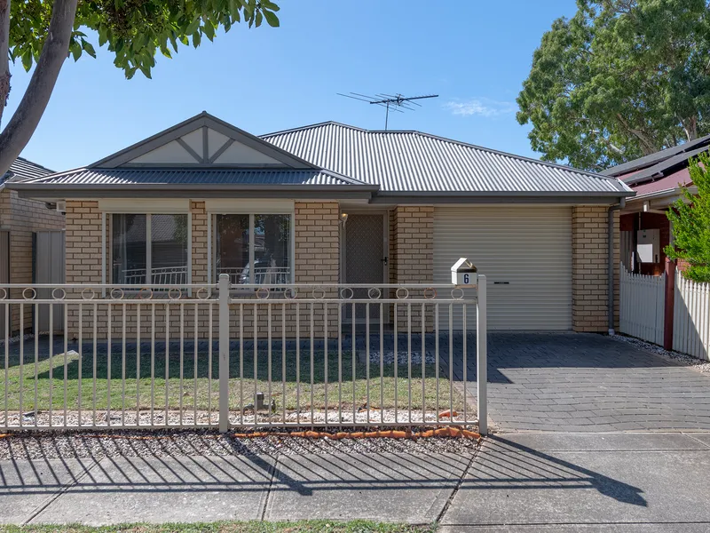 The Perfect Western Suburb Home!