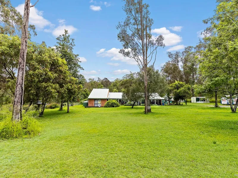 FAMILY HOME ON 5 ACRES