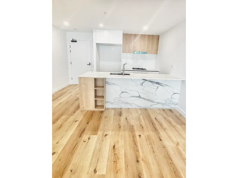 Brand new 2 bedroom + study area apartment for lease (bills included)