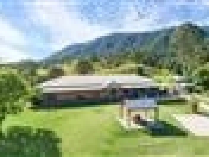 22 ACRES IN GOD'S COUNTRY