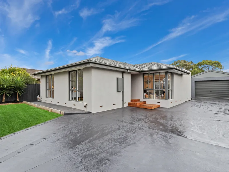 Stylish & Secure Single Level in Quiet Court