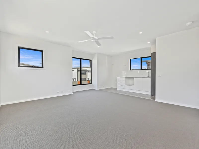 $330 Per Week I Water Included in Rent
